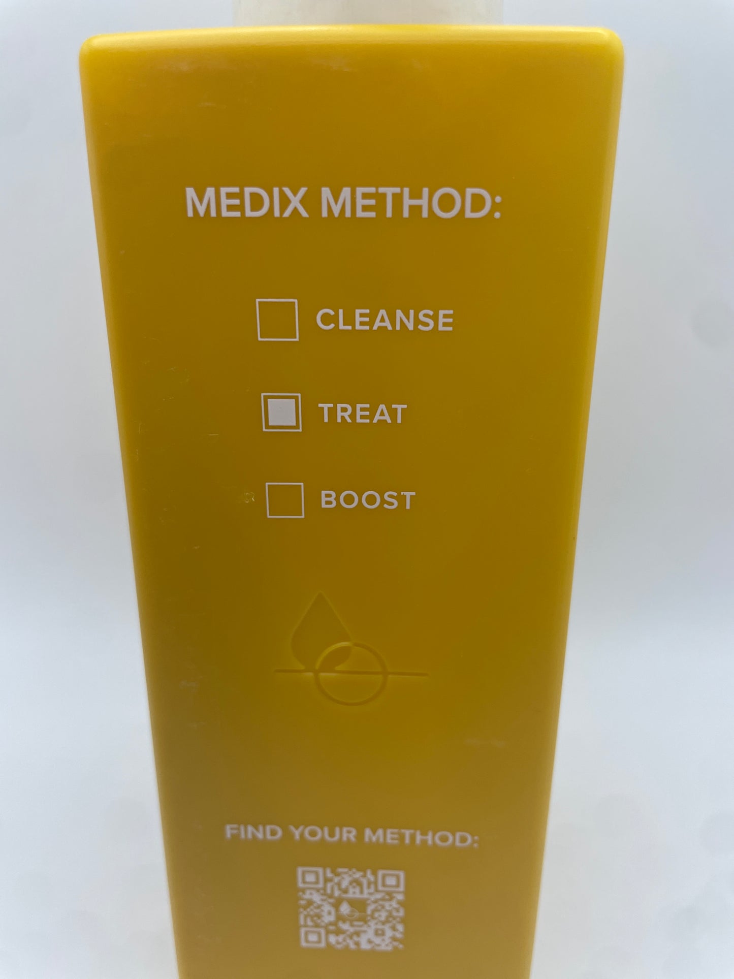 MEDIX 5.5 VITAMIN C +
TURMERIC 
Brighten + Firm
